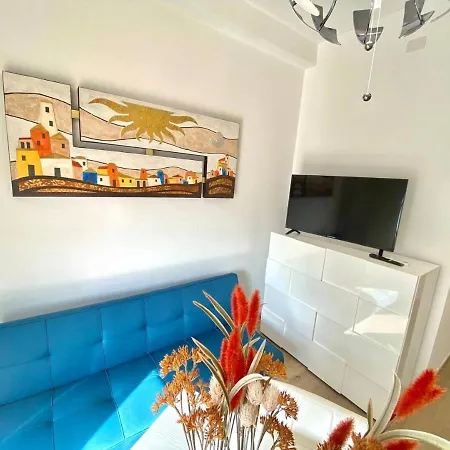 Federico's House - Eleganza E Stile In Via Anselmo Da Baggio * Milan